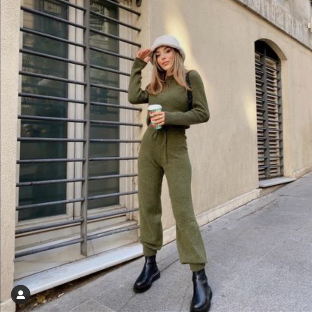 ZARA KNIT KAKI PANTS